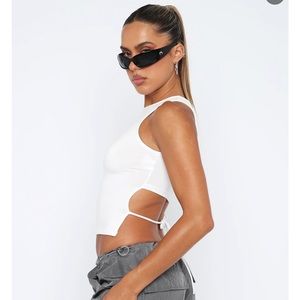 Whitefox tank with open back and tie🤍